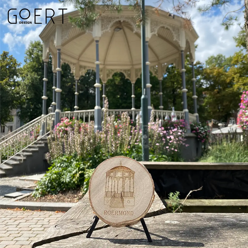 Boomschijf van de Kiosk in Roermond, voor de Kiosk.